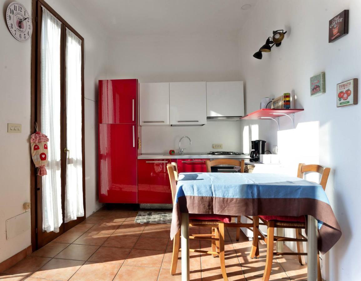 Вилла Casa Con Grande Terrazza, Ac, Wifi, Posto Auto E Vicino Al Mare Империя Экстерьер фото